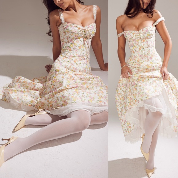 House of CB ‘Rosalee’ Ivory Meadow Print Cotton Bustier Sundress - Picture 2 of 5